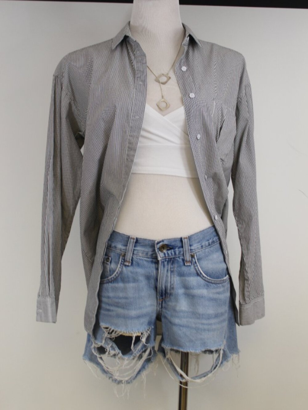 Rag & Bone Rye Denim Shorts 24 Distressed Light Wash Cut 15758 Low Rise Cutoffs